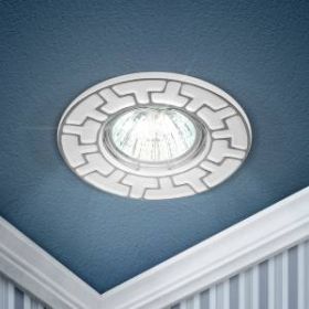 ST5 CH/WH Светильник ЭРА штампованный MR16,12V/220V, 50W белый/хром (100/2800) ‎