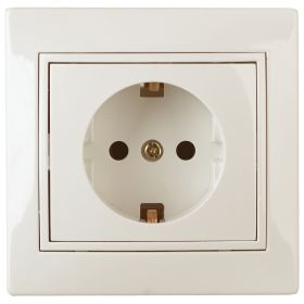 1-206-02 Intro Розетка 2P+E Schuko со шторками, 16А-250В, IP20, СУ, Plano, сл.кость (10/200/2000) ‎/ Б0029846