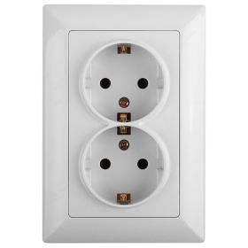 4-205-01 Intro Розетка 2X2P+E Schuko, 16А-250В, СУ, Solo, белый (10/100/1400) ‎/ Б0043333